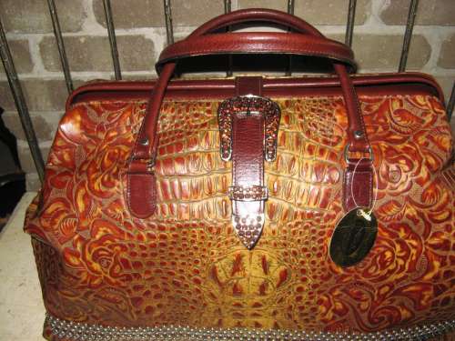 RAVIANI NEW CARRY ON TRAVEL BAG LUXURY AT IT'S BEST .. SAWAROVSKI MADE IN USA Best Deal in New York.
